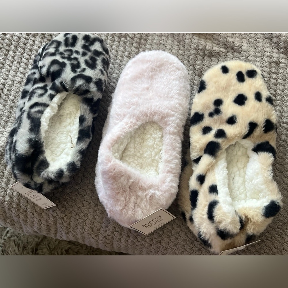 Womens Sz 8 10 Animal Print Fleece Slipper Socks Grippers Medium Large 3 Pairs - Picture 1 of 6